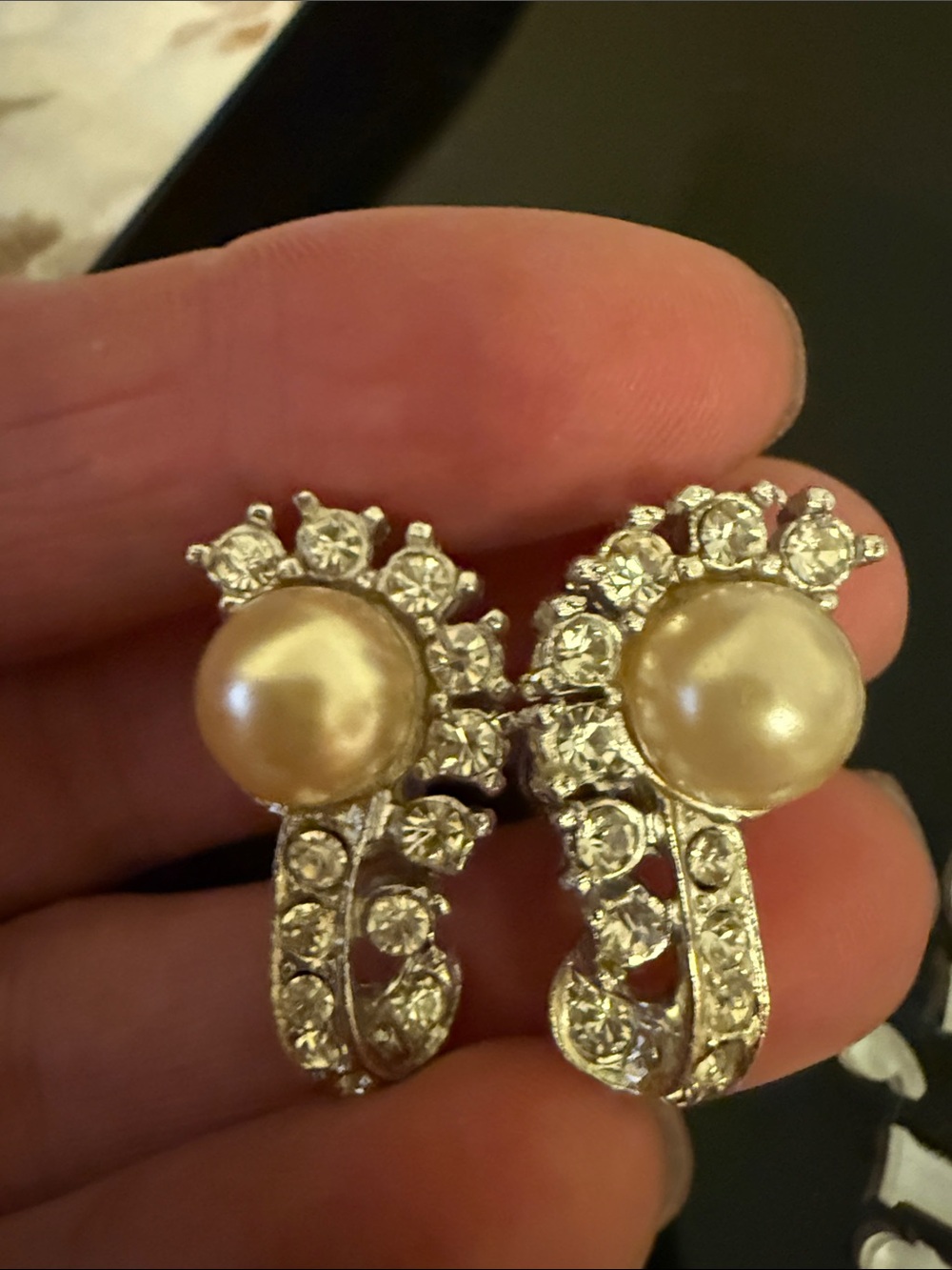 Vintage Screw back. Pearl and Crystal Statement Earrings - Gold-Tone